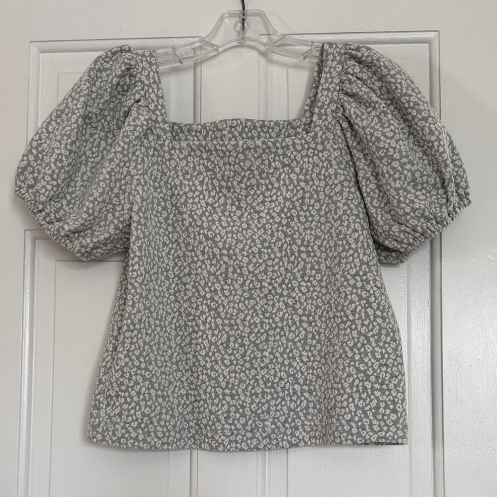 LOFT Gray Floral Square-Neck Puff Sleeve Blouse